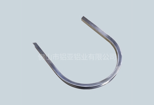 鋁型材拉彎加（jiā）工
